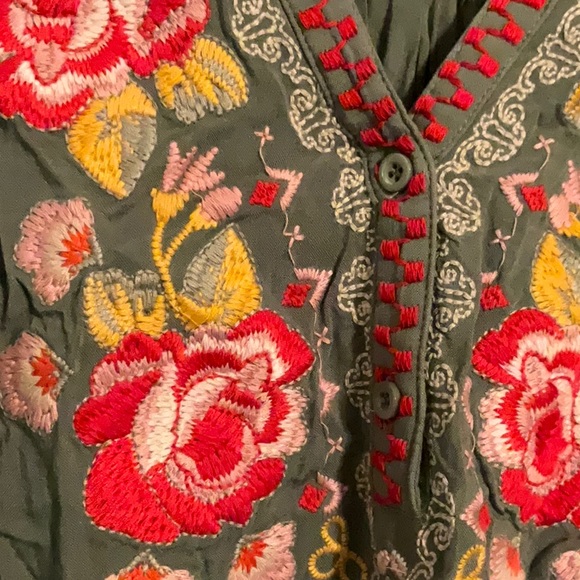 Blue Rain Multicolor Floral Embroidered Sleeveless Blouse - Picture 2 of 4